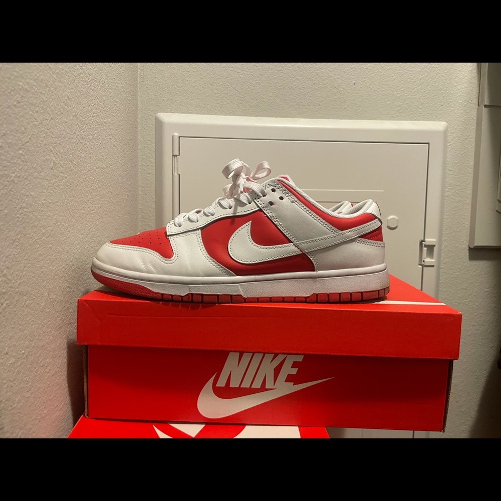 Nike Dunk Low white and red